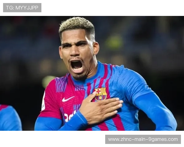 巴萨中卫组合加速磨合，阿劳霍与库巴尔西默契逐步提升